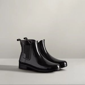 Women's Refined Gloss Slim Fit Chelsea Boot